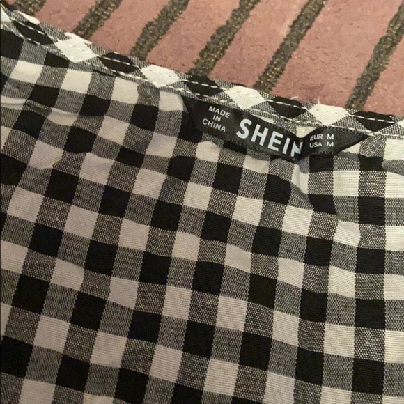 NWOT Tie front ruffle hem Gingham top - Picture 4 of 5